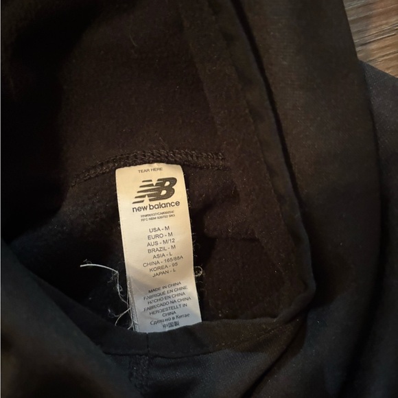 New Balance Hoodie - Size Medium - Picture 5 of 7